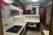 1090 Однокімнатна в центрі